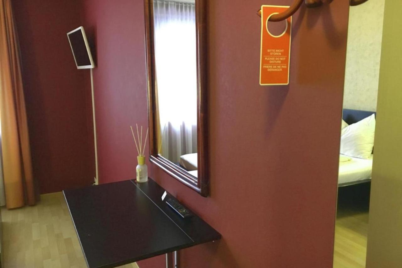 Affordable Rooms In Heart Of Luzern Eksteriør billede